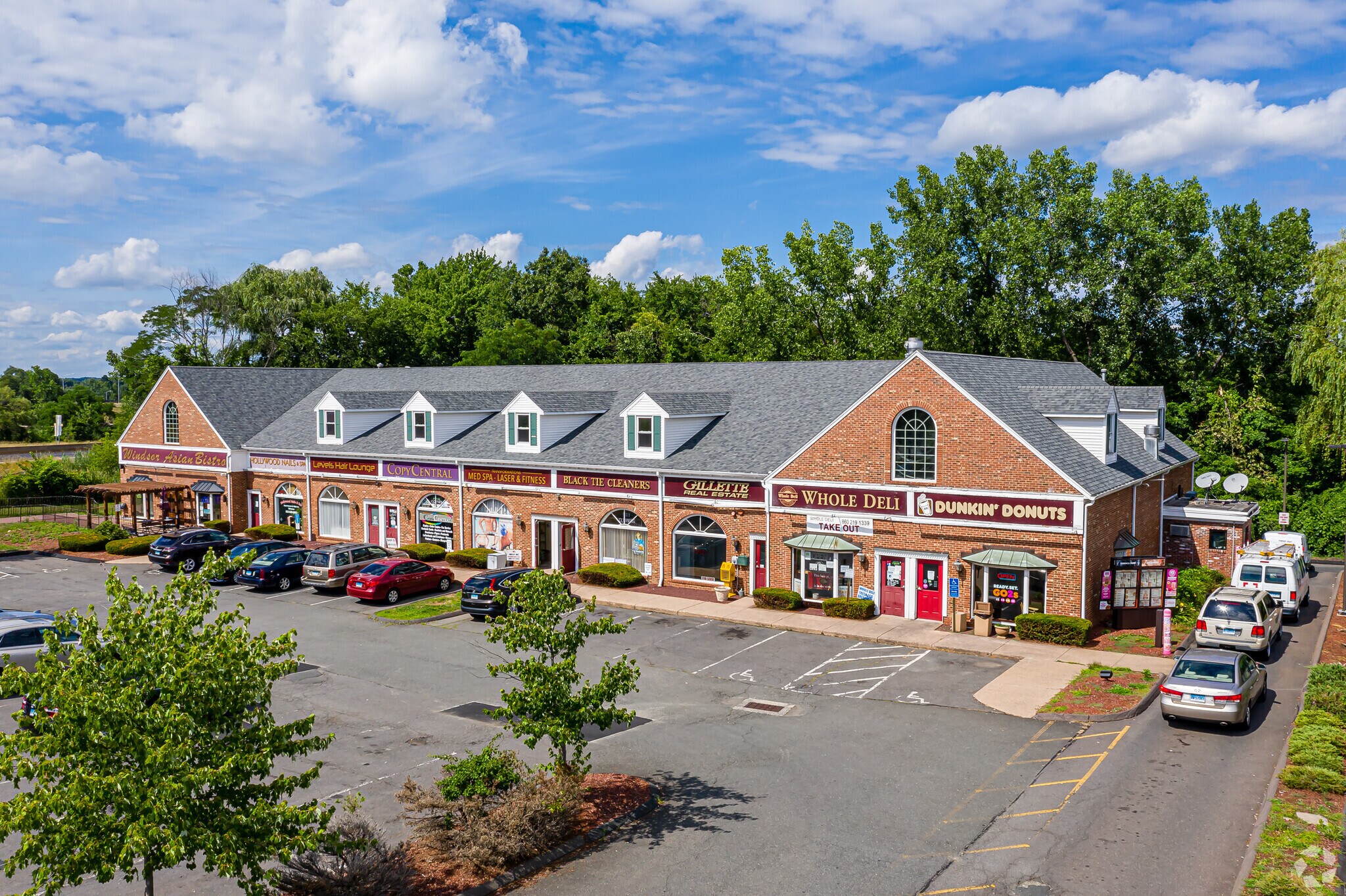 700 Poquonock Ave, Windsor, CT for sale Primary Photo- Image 1 of 1
