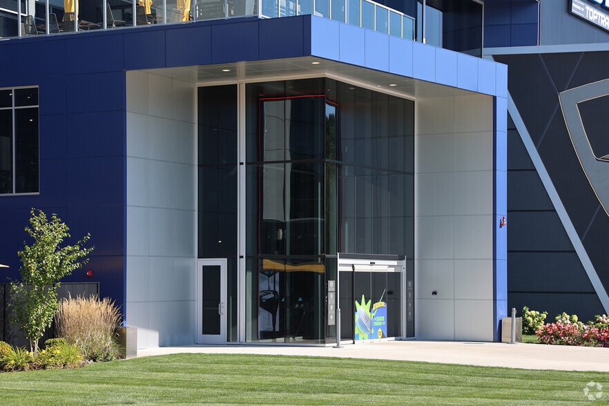 777 Dedham St, Canton, MA for sale - Building Photo - Image 3 of 4