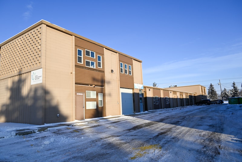 11440 142 St NW, Edmonton, AB for sale - Building Photo - Image 2 of 7