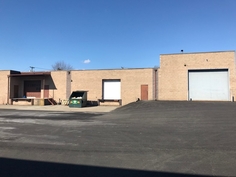 152 Veterans Dr, Northvale, NJ for lease - Building Photo - Image 2 of 12