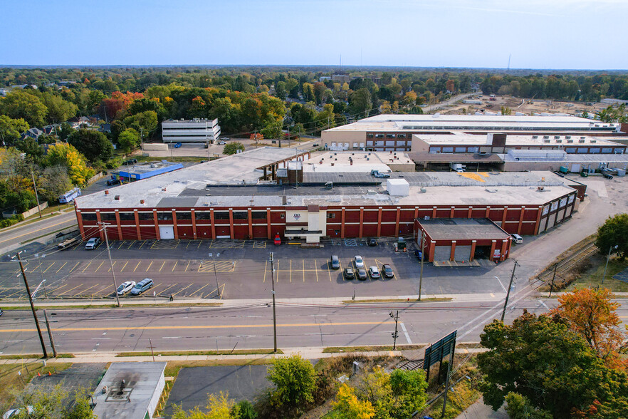 111 W Mount Hope Ave, Lansing, MI for lease - Aerial - Image 1 of 6