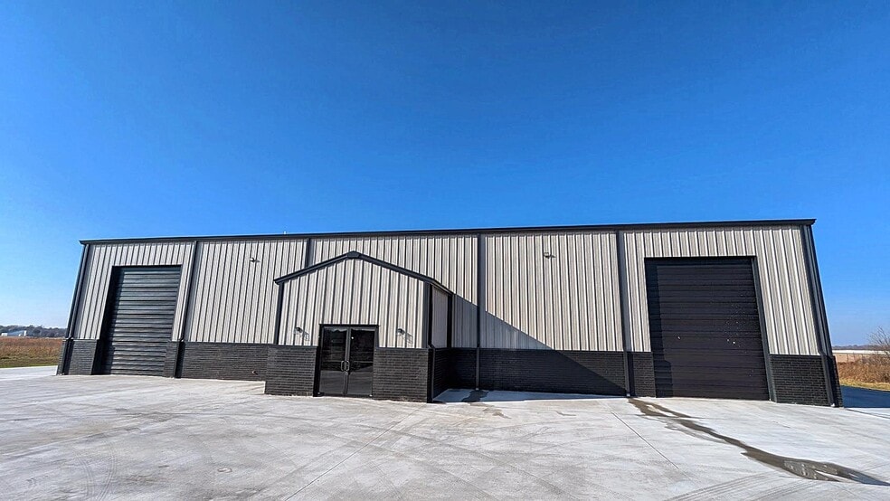 1040 Moccasin Ave, Tahlequah, OK for sale - Building Photo - Image 3 of 18