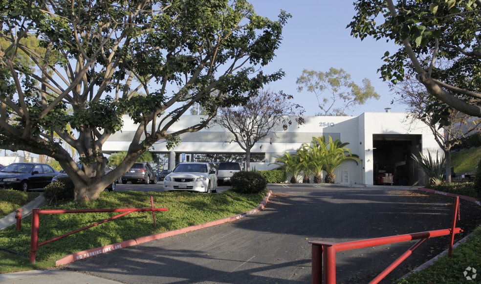 2540 Fortune Way, Vista, CA for lease - Primary Photo - Image 1 of 3