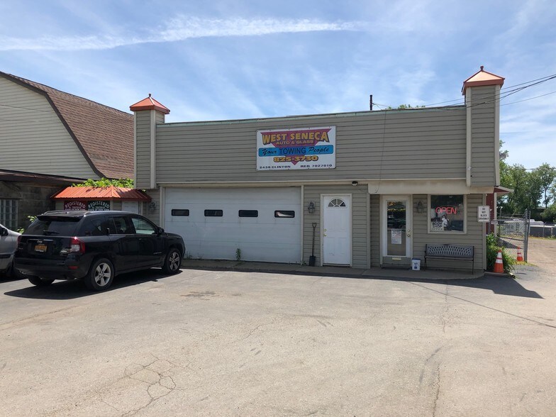 West Seneca Auto & Glass portfolio of 4 properties for sale on LoopNet.com for sale - Clinton Street - Image 1 of 19