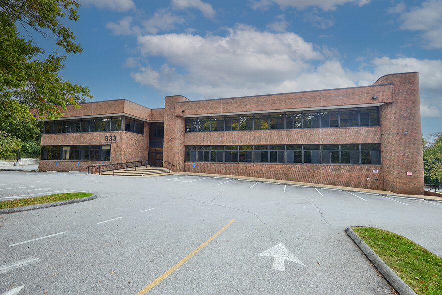 333 Post Rd W, Westport, CT for lease - Building Photo - Image 1 of 4