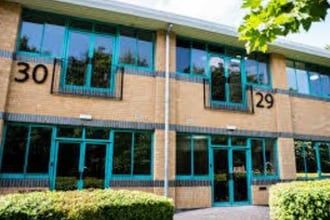 21-27 The Quadrant, Abingdon for lease Building Photo- Image 2 of 2