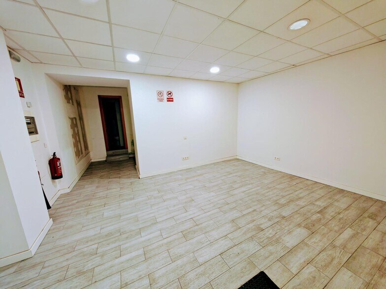 Retail in Alagón, Zaragoza for lease - Building Photo - Image 2 of 19