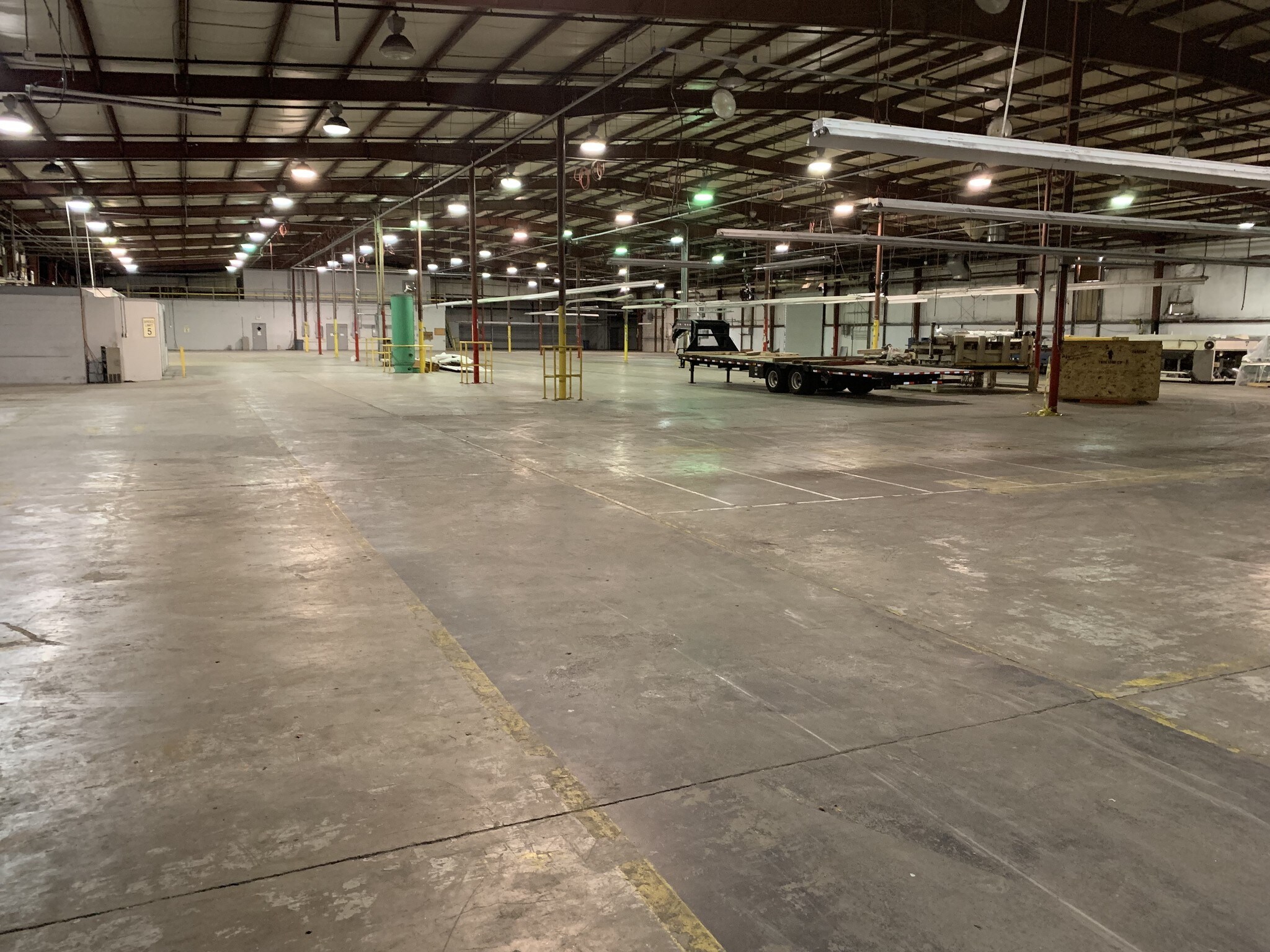 201 State St, Williston, SC for sale Interior Photo- Image 1 of 1