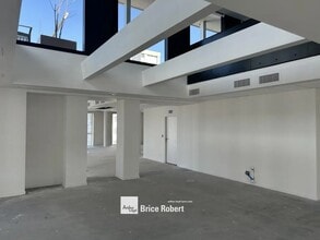 3B Rue Des Cuirassiers, Lyon for lease Interior Photo- Image 2 of 14