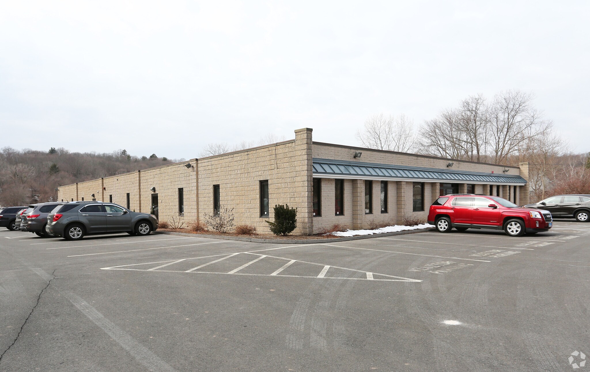 1768 Litchfield Tpke, Woodbridge, CT for sale Primary Photo- Image 1 of 1