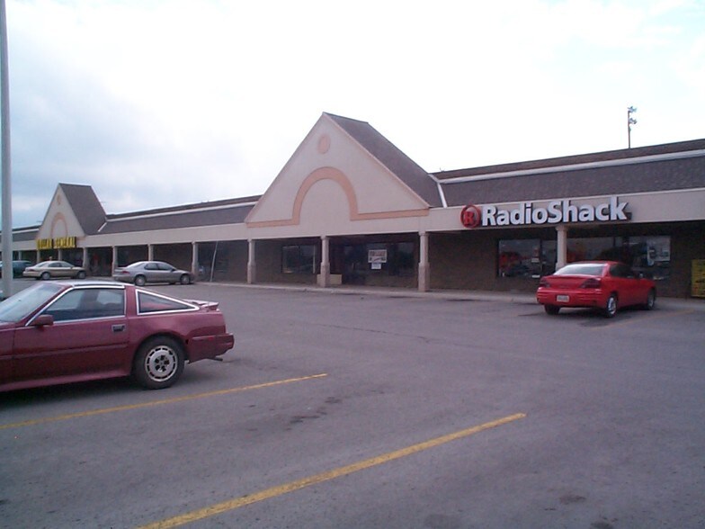 960 E Columbus St, Kenton, OH for lease - Building Photo - Image 3 of 3