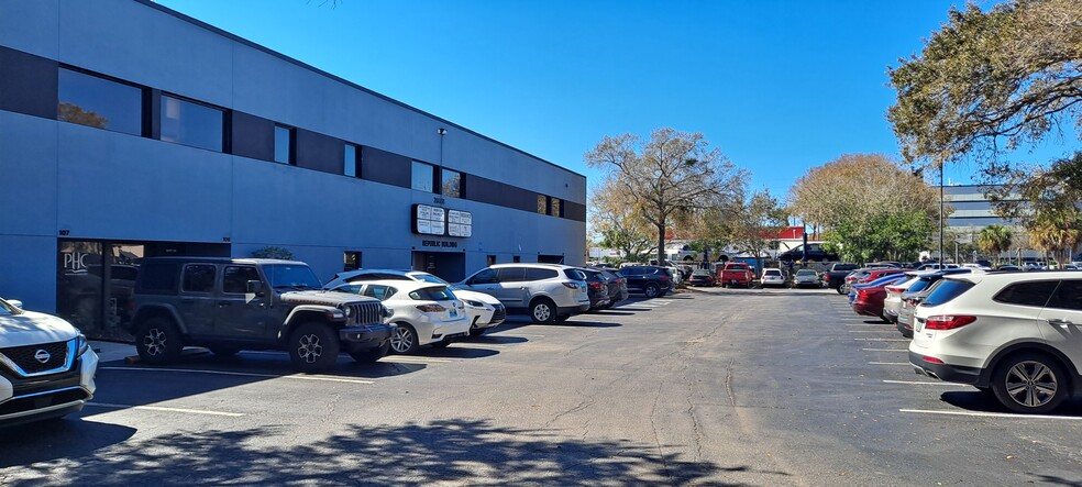 28051 US Hwy 19 N, Clearwater, FL for lease - Building Photo - Image 1 of 10