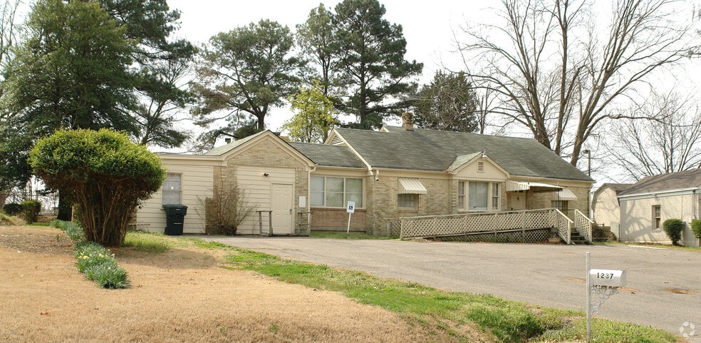 1237 Marlin Rd, Memphis, TN for sale - Primary Photo - Image 1 of 1