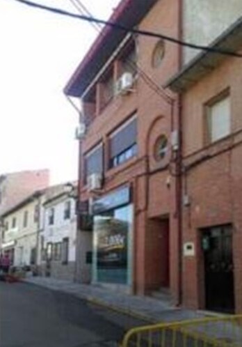 Retail in El Casar de Escalona, Toledo for lease Building Photo- Image 1 of 3