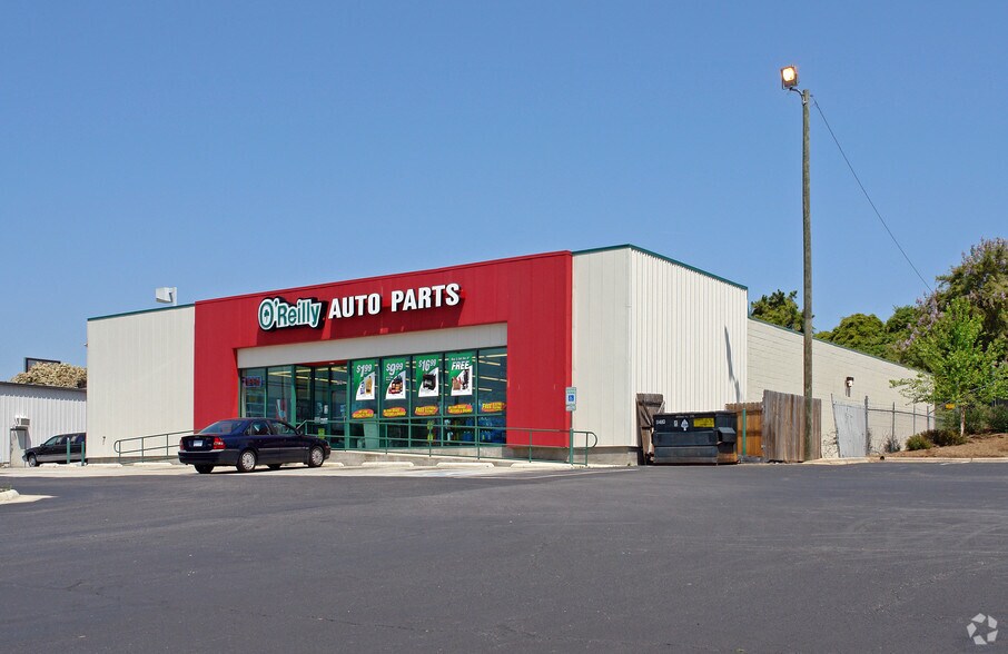 721 Highway 70 SE, Hickory, NC for sale - Primary Photo - Image 1 of 1