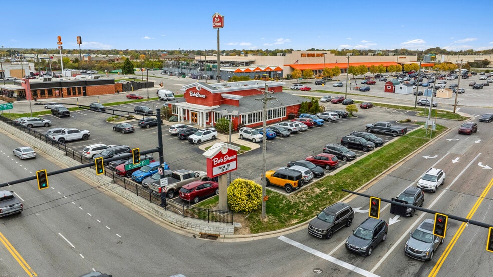 7781 Dudley Dr, West Chester, OH for sale - Building Photo - Image 3 of 10