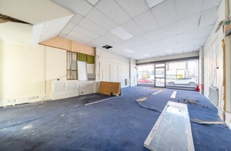 56 Station Rd, Harrow for lease Interior Photo- Image 2 of 3