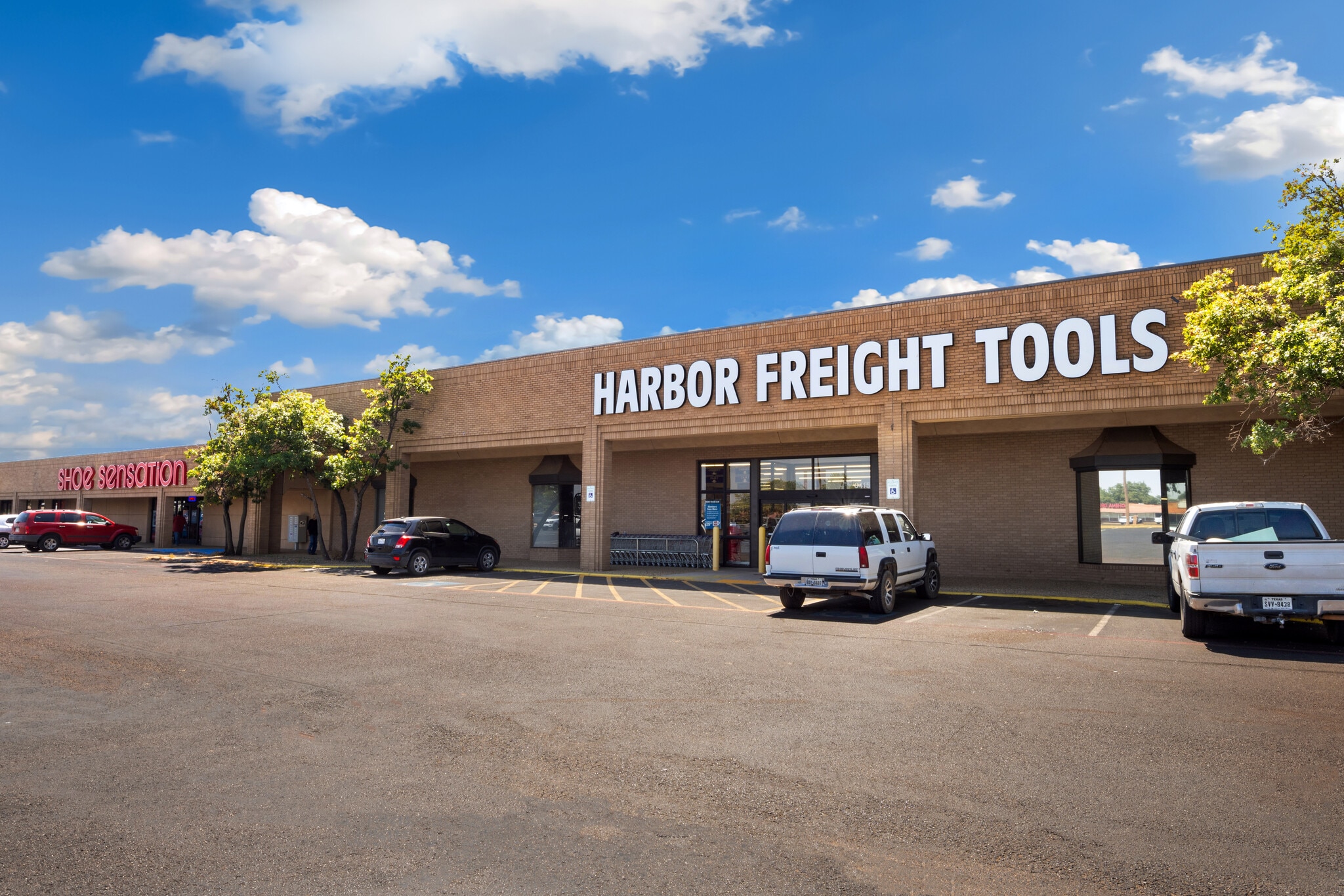 3501 Olton Rd, Plainview, TX 79072 Westview Shopping Center