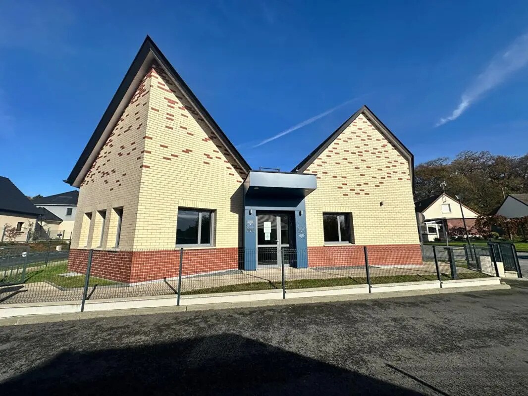 Office in Saint-Romain-de-Colbosc for sale Building Photo- Image 1 of 8