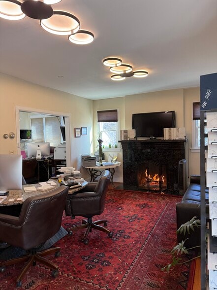 110 Defense Hwy, Annapolis, MD for sale - Building Photo - Image 3 of 10