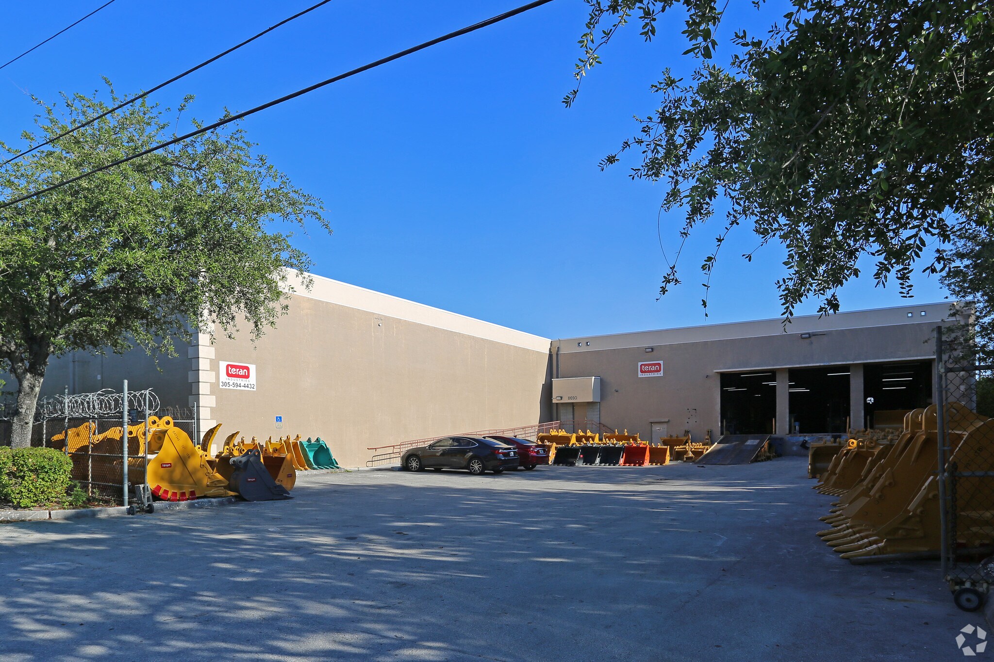 7001-7061 NW 87th Ave, Miami, FL for sale Primary Photo- Image 1 of 1