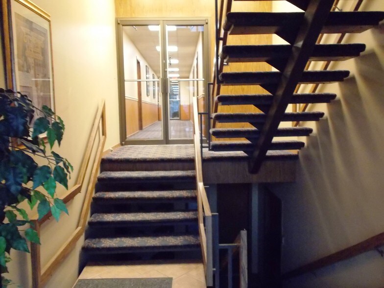 642 Broad St, Clifton, NJ for sale - Building Photo - Image 1 of 1