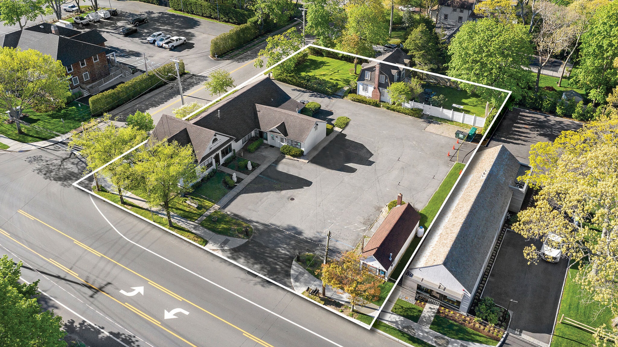 173-185 Montauk Hwy, Westhampton Beach, NY for sale Building Photo- Image 1 of 1