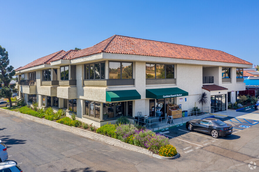 6120 Paseo del Norte, Carlsbad, CA for lease - Building Photo - Image 2 of 17