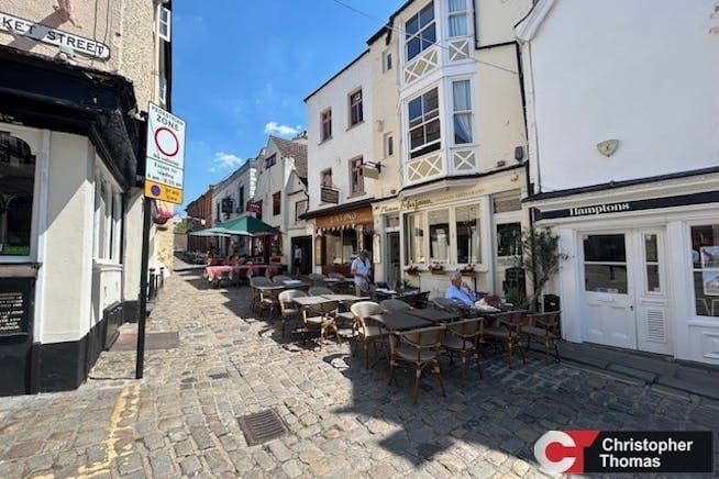 1-3 Church Ln, Windsor for lease - Building Photo - Image 3 of 5