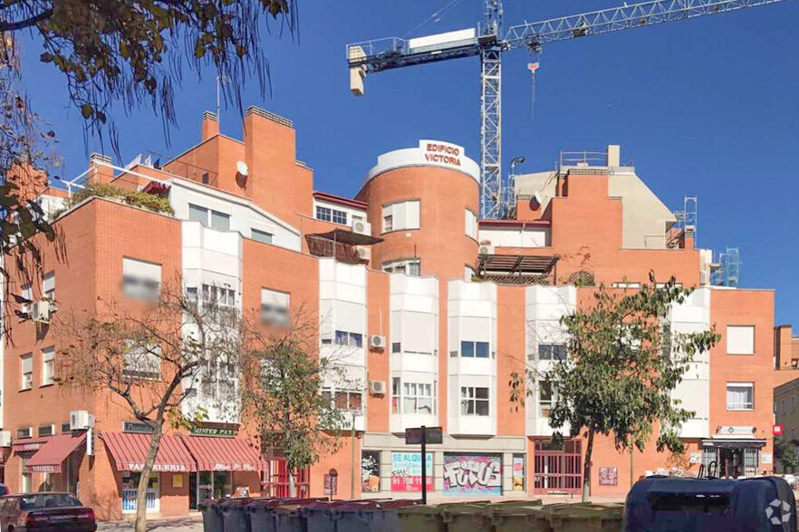 Multifamily in Madrid, MAD for sale - Building Photo - Image 1 of 1