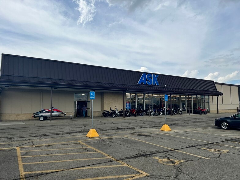 4063-4099 Hoover Rd, Grove City, OH for lease - Primary Photo - Image 1 of 8