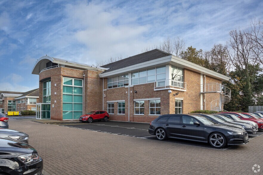 4 Arleston Way, Solihull for sale - Primary Photo - Image 1 of 1