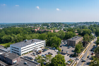 970 N Broadway, Yonkers, NY - aerial  map view