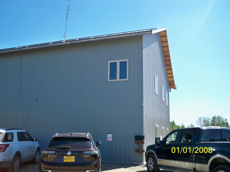 399 Helmericks Ave, Fairbanks, AK for lease - Primary Photo - Image 2 of 11