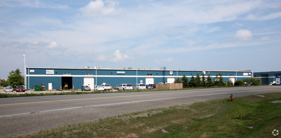 735 S Service Rd, Stoney Creek, ON for lease - Building Photo - Image 2 of 4