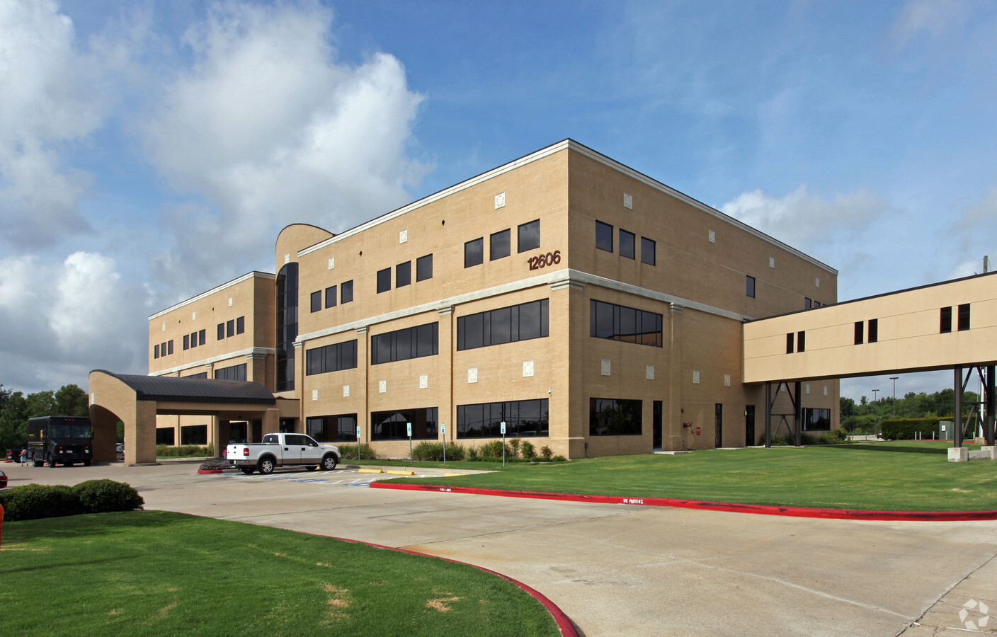 12606 W Houston Center Blvd, Houston, TX 77082 - Medical for Lease ...