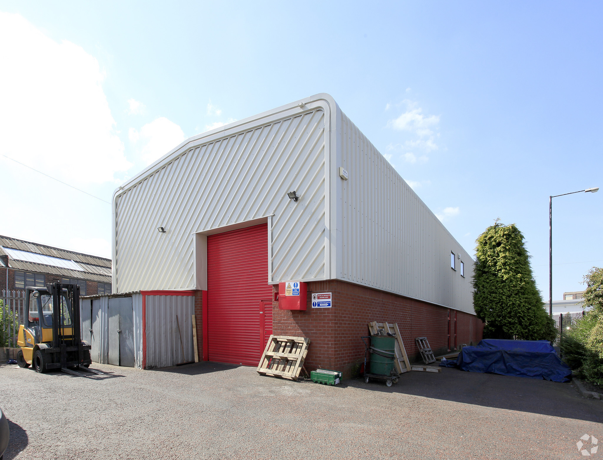 1 Westbrook Rd, Manchester for lease Primary Photo- Image 1 of 3