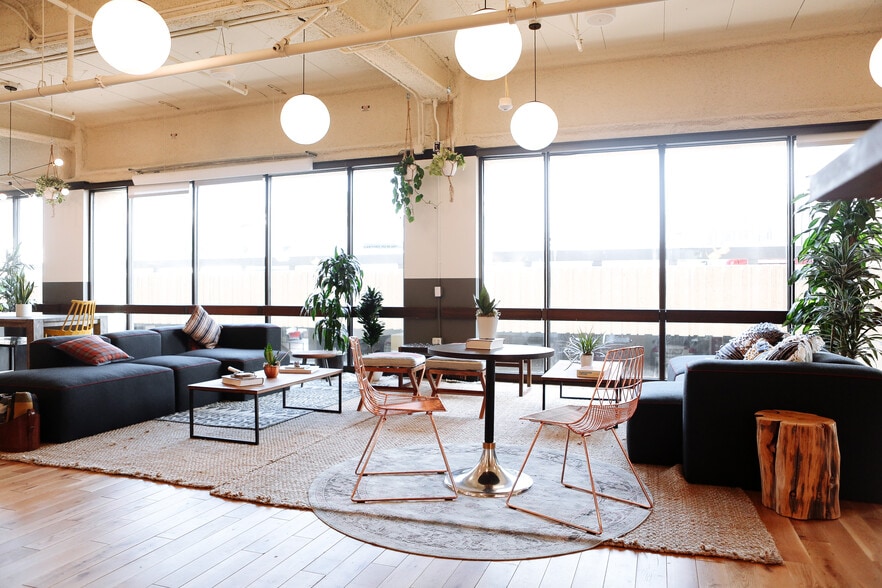 177 E Colorado Blvd, Pasadena, CA for lease - Interior Photo - Image 3 of 13