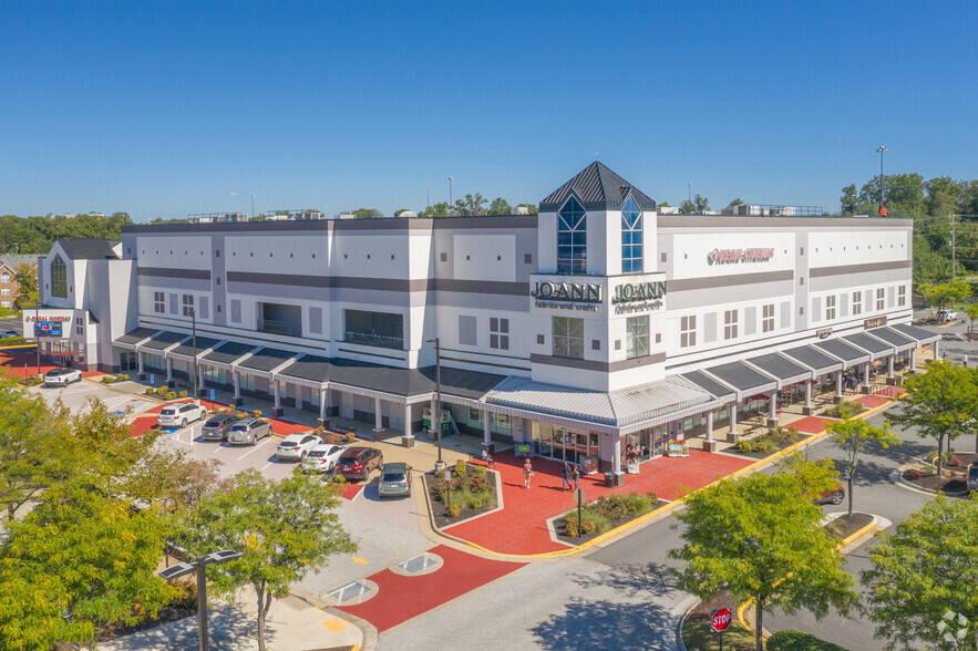 12100-12220 W Fairfax Towne Center, Fairfax, VA for lease - Building Photo - Image 1 of 13