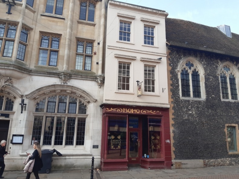 27 High St, Canterbury for sale Primary Photo- Image 1 of 1