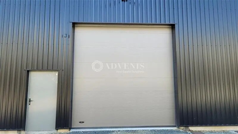 Flex in Couëron for lease - Building Photo - Image 3 of 4