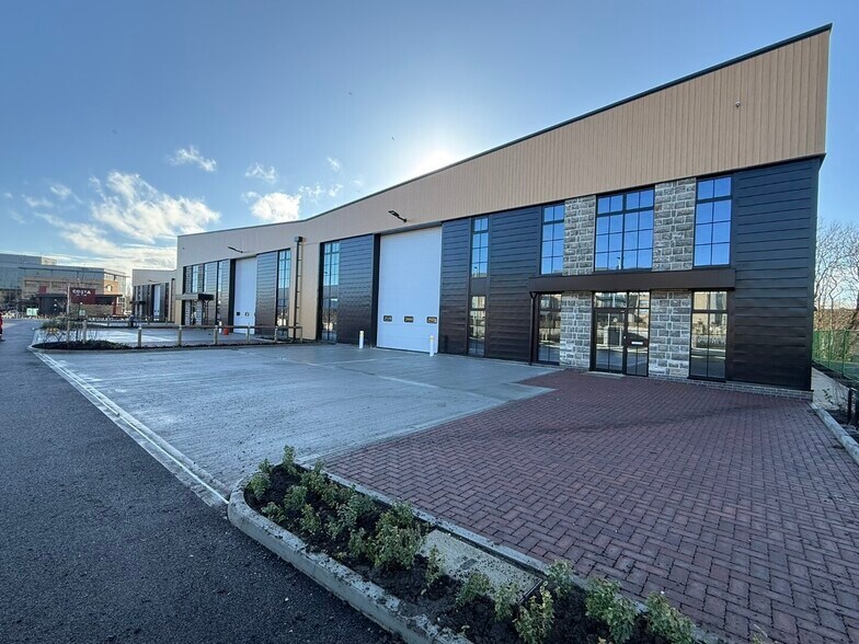 7D Sittingbourne Rd, Maidstone for lease - Building Photo - Image 3 of 26