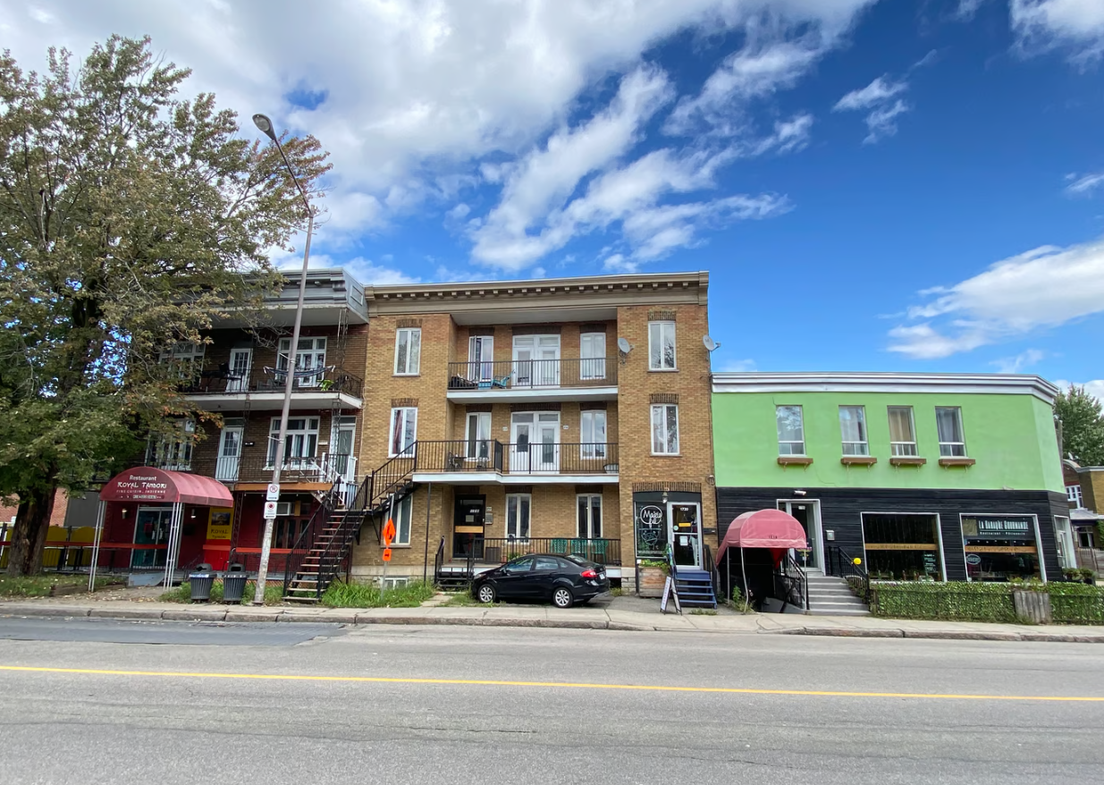 1700-1746 Av 1Re, Québec, QC for sale Primary Photo- Image 1 of 2