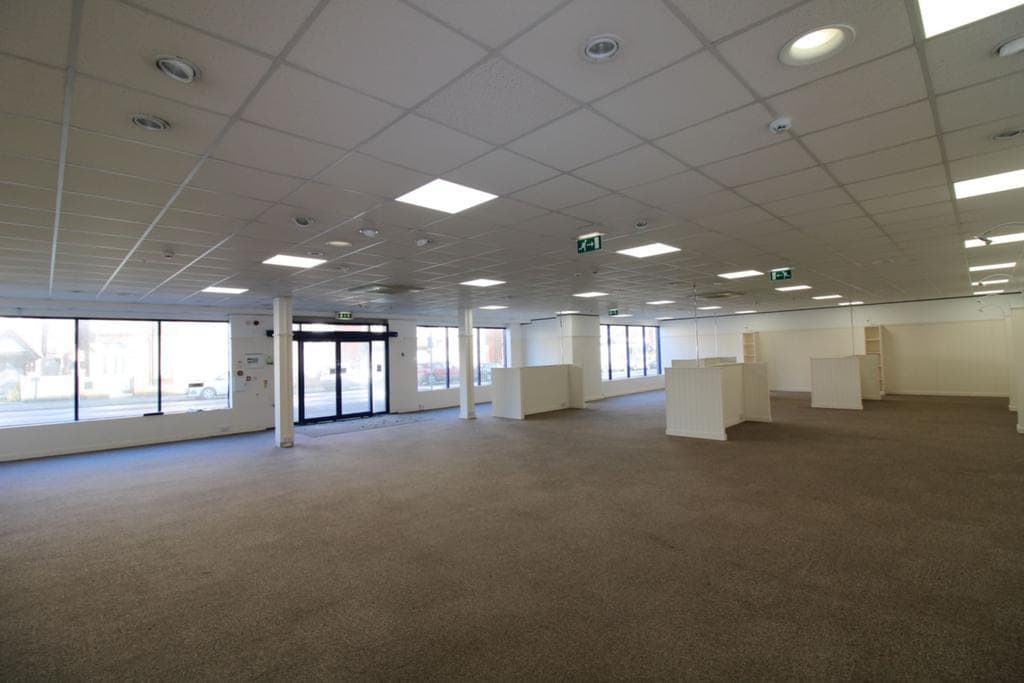 231-233 Cheriton Rd, Folkestone for lease Interior Photo- Image 1 of 3
