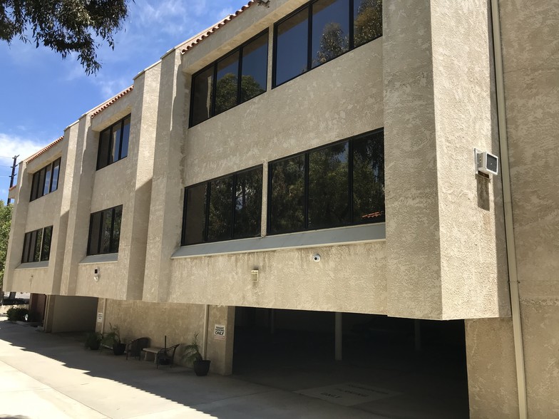 28030 Dorothy Dr, Agoura Hills, CA for lease - Building Photo - Image 3 of 11