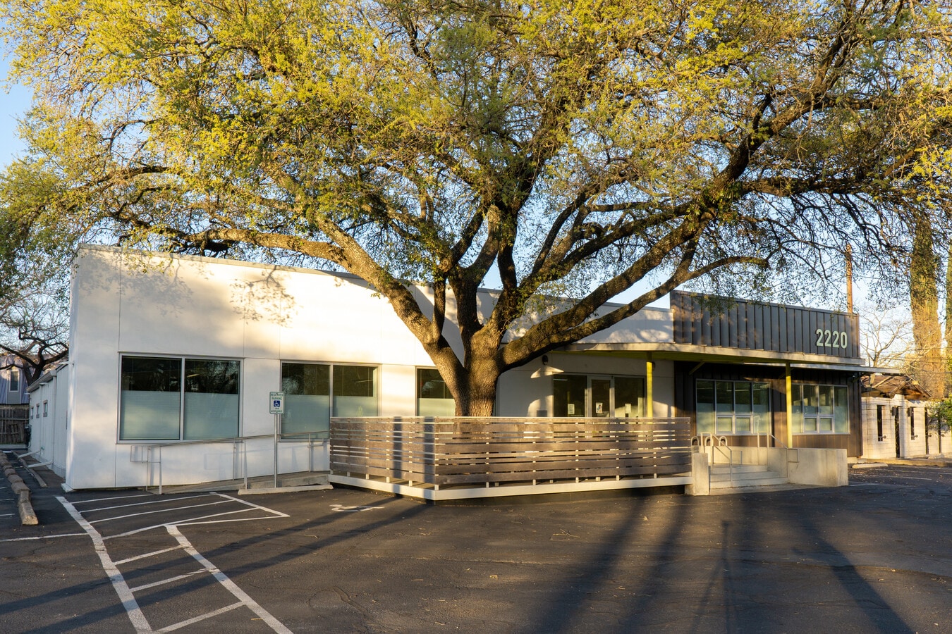 2220 Hancock Dr, Austin, TX 78756