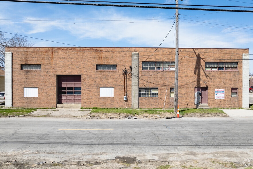 1219 E Church St, Adrian, MI for sale - Building Photo - Image 3 of 23