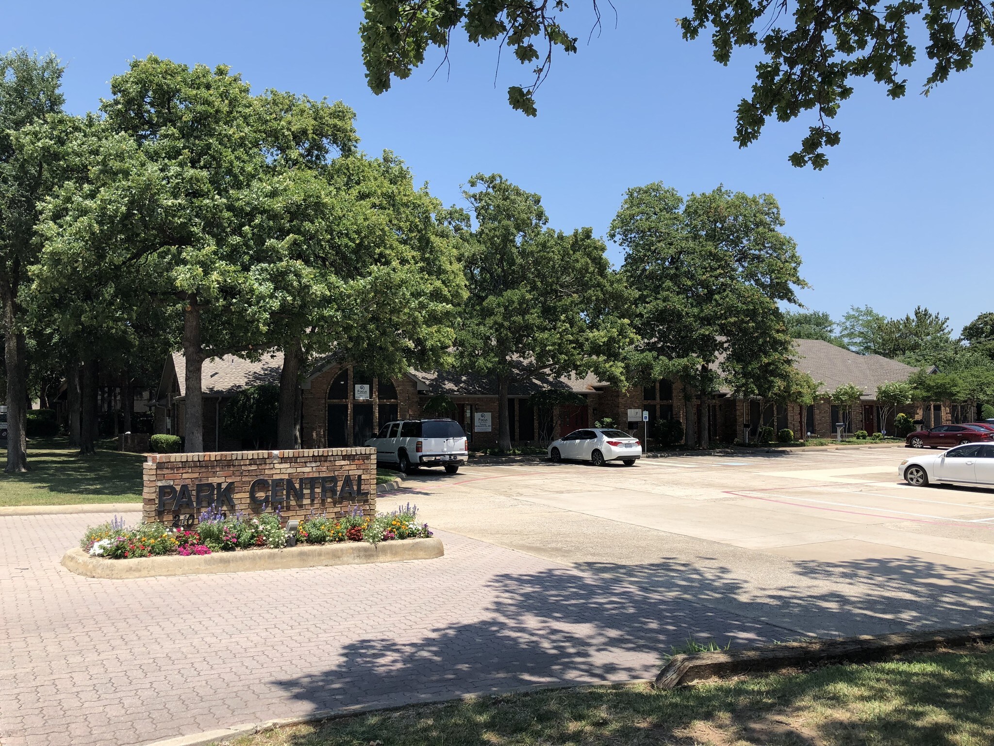 210220 N Park Blvd, Grapevine, TX 76051 OfficeMedical for Lease