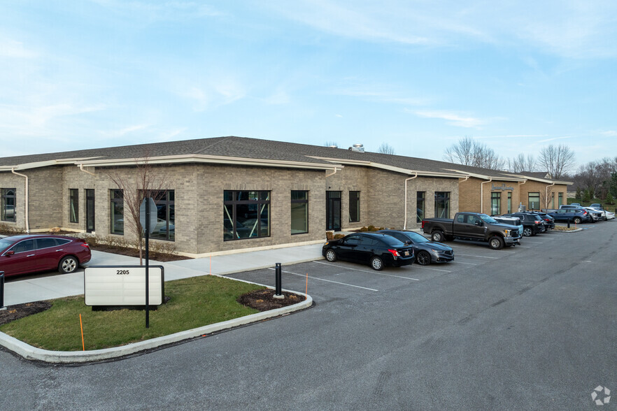 2205 Crocker Rd, Westlake, OH for lease - Building Photo - Image 3 of 9