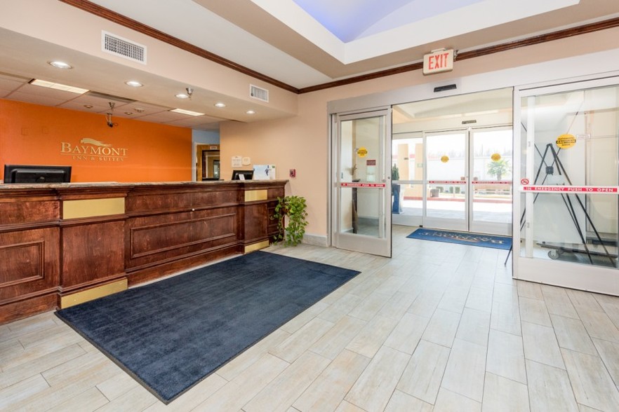 4273 Troy Hwy, Montgomery, AL for sale - Lobby - Image 1 of 1